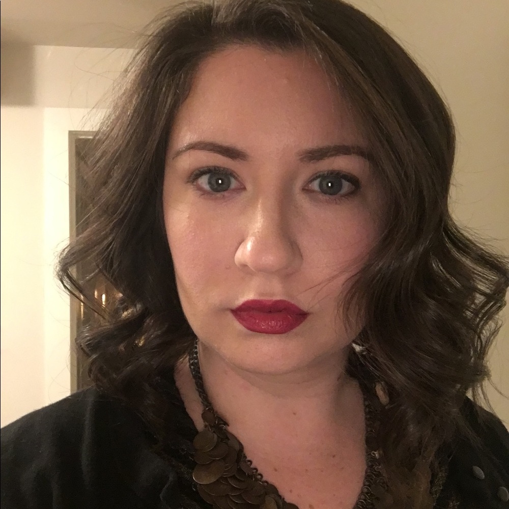 Meet your Posher, Amy